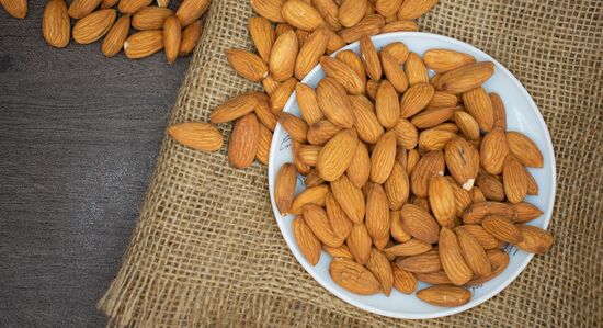 बदामाची शुद्धता ओळखण्यासाठी टिप्स