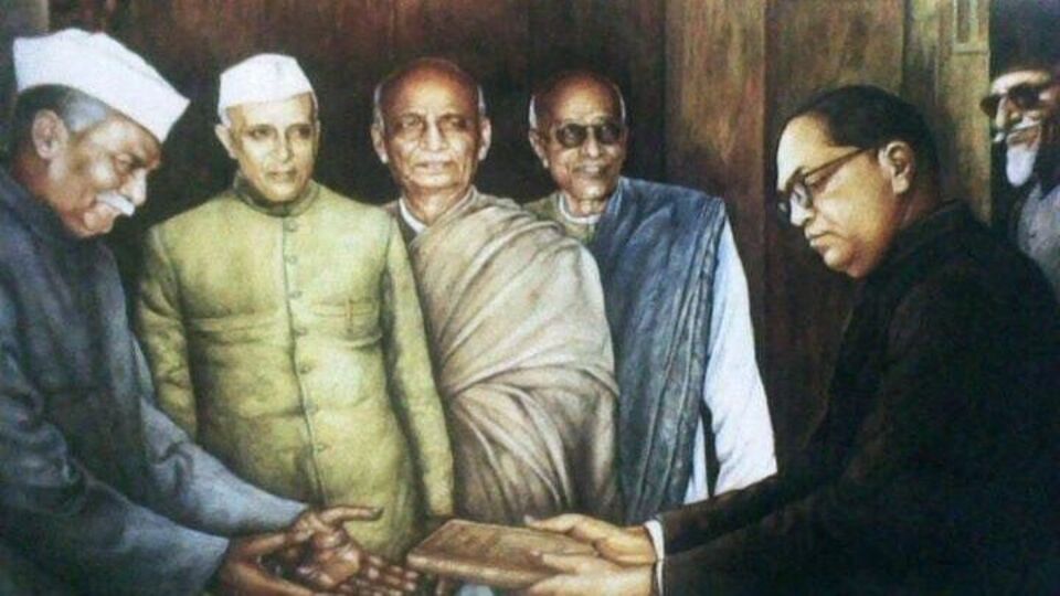 India Constitution Day Wishes संविधान दिनानिमित्त मित्र, नातेवाईक आणि