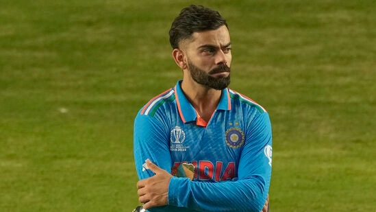 कोहलीने विश्वचषकात खेळलेल्या ११ सामन्यात ७६५ धावा केल्या होत्या. विराट सध्या पांढऱ्या चेंडूच्या क्रिकेटमधून विश्रांती घेण्याचा निर्णय घेतला आहे. मात्र, विराट २६ डिसेंबरपासून सेंच्युरियन येथे सुरू होणाऱ्या कसोटी मालिकेत खेळणार आहे. इंडियन एक्स्प्रेसने दिलेल्या वृत्तानुसार, विराटने स्वतः बीसीसीआयकडे पांढऱ्या चेंडूच्या क्रिकेटमधून माघार घेतली.