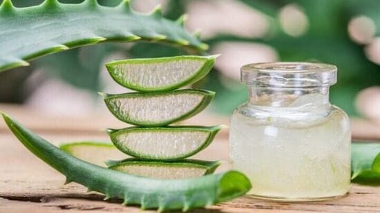 Can we apply aloe vera on face daily
