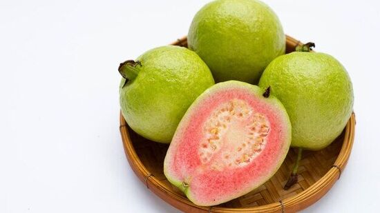 गुलाबी पेरू खाण्याचे फायदे