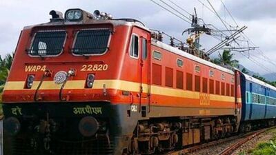 Trains to Delhi are running late