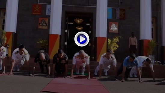 Admiral R hari kumar push Ups