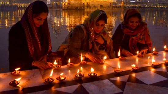 श्री रामांची प्रतिष्ठापणा होताना नाही तर सायंकाळच्या समयी राम ज्योती प्रज्वलित करायची आहे. प्रभू रामांसाठी मातीच्या दिव्यात राम ज्योती पेटवावी कारण ती सर्व सामान्यांना सहज उपलब्ध आहे.&nbsp;&nbsp;