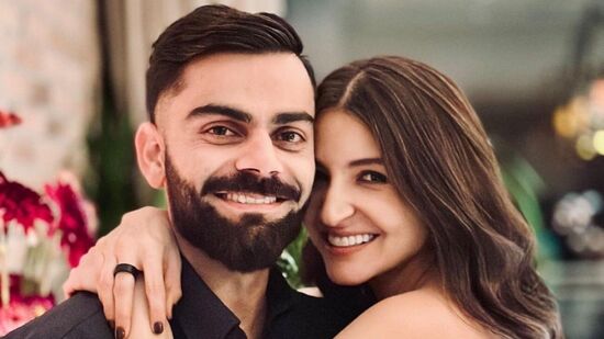 अकाय या शब्दाचा अर्थ एकता असा होतो. हा शब्द संस्कृत शब्द ऐक्य आणि काया पासून तयार झाला आहे. या शब्दाचा दुसरा अर्थ अमार्यादित शक्ती असा देखील होतो. हा मूळ तुर्की शब्द, Acai असा आहे. त्याप्रमाणे याचा अर्थ 'चमकणारा तारा' असा होतो.