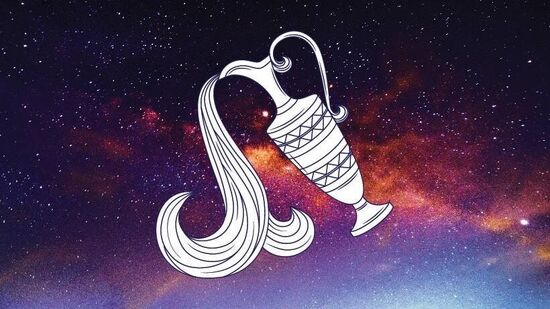 कुंभः&nbsp;आज रवि-चंद्र योगात तुमच्या अत्यंत सौम्य व शांत स्वभावाचा फायदा कोणी घेत नाही ना याकडे लक्ष द्या. घरामध्ये कोणाच्याही आजार पणासाठी पैसा खर्च होण्याची शक्यता आहे. संततीच्या बाबतीत दोन पिढ्यां मधील संघर्ष अनुभवाल. इथे सुवर्णमध्य काढावा लागेल. मानसिक स्वास्थ बिघडणार नाही याची काळजी घ्या. आर्थिक प्रगती करण्याच्या विचाराबरोबर आपण आपले आरोग्यही जपा. व्यवसायिकांना व्यवसायासाठी अडचणीतून मार्ग काढावा लागेल. शुल्लक कारणांवरुन मानसिक भिती आपणास वाटेल. प्रेमिकांना एकमेकां च्या वागण्यामुळे मानसिक त्रास होईल. आपले विचार कमी जुळतील. कोर्टकचेरीचे प्रसंग सध्या टाळावेत. प्रकृतिकडे दुर्लक्ष करुन जमणार नाही. प्रवासात काळजी घेणे अत्यंत आवश्यक आहे.शुभरंग: निळा&nbsp;शुभदिशा: पश्चिम.शुभअंकः ०५, ०८.