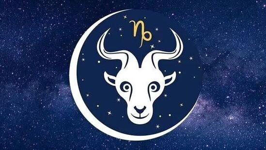 मकरः&nbsp;आज चंद्र आणि बुध याचा योग होत असुन चंद्रावर शनिची पुर्ण दृष्टी आहे. खर्चावर काटेकोरपणे नियंत्रण ठेवण्यात यशस्वी व्हाल. भाग्याची साथ चांगली मिळेल. तुमच्या मनातील गोष्टी पूर्ण होण्याच मार्गावर राहतील. व्यवहारात तुमची मते स्पष्टपणे मांडायला घाबरू नका. लाबंच्या प्रवासाचे योग येतील. परंतु प्रवासामध्ये प्रकृती व चीजवस्तूंची काळजी घ्यावी. मानसिक आणि शारिरिक आरोग्य उत्तम राहिल. बेरोजगारांना नोकरीची सुसंधी मिळेल. घरातील वरिष्ठ मंडळी विशेषत आईच्या प्रकृतीची काळजी घ्यावी लागेल. खेळाडूंसाठी यशाचा शिखर गाठण्यास भाग्याची उत्तम साथ लागणार आहे. तरुणवर्गास इच्छित नोकरी मिळेल. नोकरीत मोठ्या पदावर बदलीचे योग आहेत. मोठया अधिकाराची नोकरी मिळेल. हातात घेतलेल्या कामात यश मिळेल. मोठ्या घराण्याचा स्नेह प्राप्त होईल.शुभरंग: जांभळा&nbsp;शुभदिशा: नैऋत्य.शुभअंकः ०१, ०८.