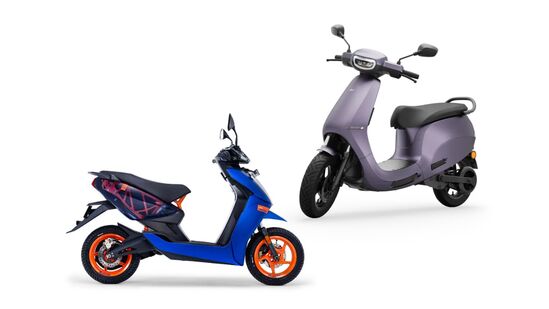 The design of both electric scooters is radically different. 
