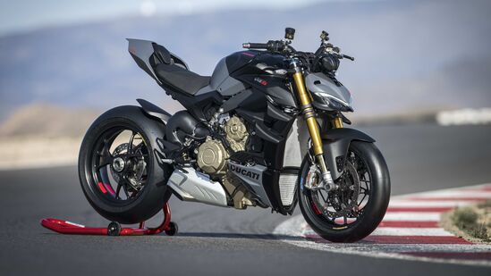 Ducati Streetfighter V4 S is offered in two colour schemes. 