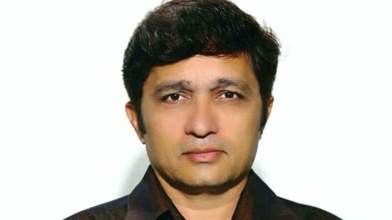 आजतकचे वरिष्ठ पत्रकार पंकज खेळकर याचं हृदयविकाराच्या झटक्याने निधन