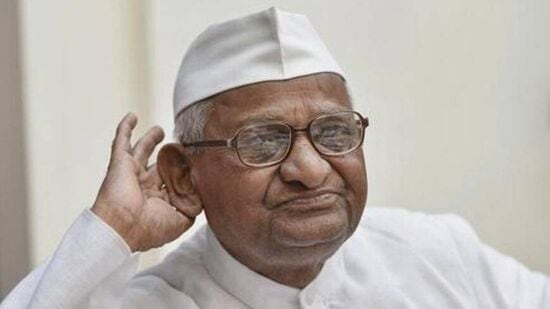 ७० हजार कोटीवाले अजित पवार भाजपसोबत गेले तेव्हा कुठे होतात?; अण्णा हजारेंना बोचरा सवाल
