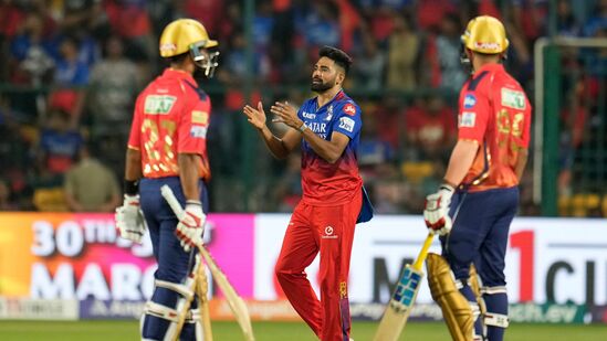RCB vs PBKS Indian Premier League 2024 पंजाबने आरसीबीला दिले १७७ धावांचे लक्ष्य,  शिखर धवनची दमदार फलंदाजी