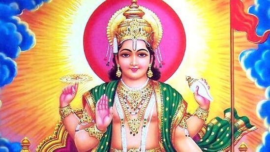 सूर्य सध्या मीन राशीत भ्रमण करत असून, राहू देखील आधीपासूनच तिथे भ्रमण करत आहे. सूर्य १३ एप्रिलला मेष राशीत प्रवेश करणार आहे. त्यामुळे काही राशींना अडचणींचा सामना करावा लागणार आहे.