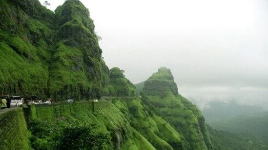 वरंध घाट दुरुस्तीसाठी भोर-महाड रस्ता दोन महिने राहणार बंद; एसटीने बस फेऱ्या केल्या रद्द