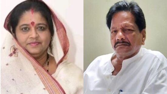काँग्रेस आमदार अनुभा मुंजारे आणि त्यांचे पती लोकसभेचे बसप उमेदवार  कंकर मुंजारे