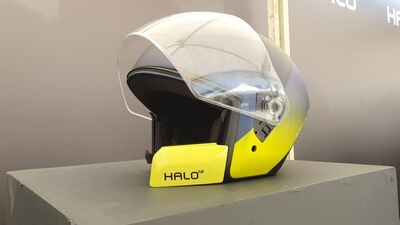 हे स्मार्ट हेल्मेट चालकाने कधी घातले याची देखील माहिती सांगते. वाहन चालवतांना हे हेल्मेट चालकाला अनेक गोष्टींची माहिती देते. तसेच संभाव्य धोक्यांची आणि वातावरणाची माहिती देखील या स्मार्ट हेल्मेटद्वारे मिळू शकते. &nbsp;