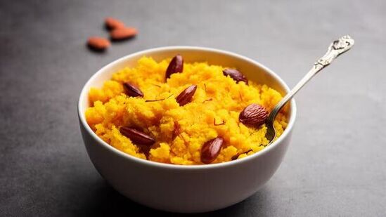 Navratri Recipe: नवरात्रीत बनवा टेस्टी भोपळ्याचा हलवा, खूप सोपी आणि झटपट तयार होते रेसिपी