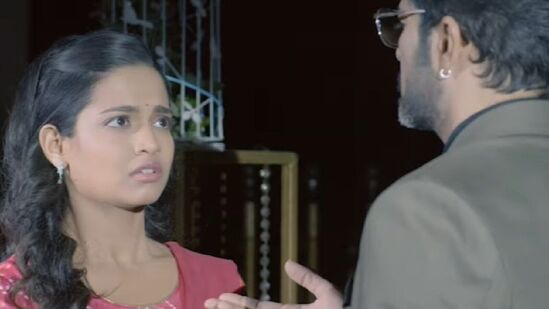 लीला पुन्हा गोंधळ घालणार; अभिरामच्या अंगावर पाणी सांडणार! ‘नवरी मिळे हिटलरला’मध्ये आज काय घडणार?