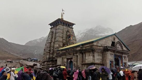 Chardham Yatra Registration : चार धाम यात्रेसाठी आजपासून ऑनलाइन नोंदणी सुरू, चार धाम यात्रेसाठी अशी करा नोंदणी, पाहा