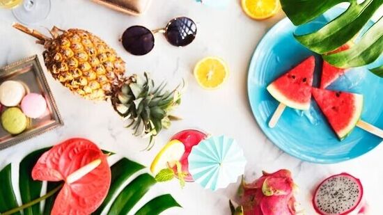 which foods keep the stomach cool in the hot sun