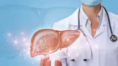 Liver Health Tips: शरीरात दिसणारी ही लक्षणं देतात यकृतासंबंधी विकारांचे संकेत, अजिबात दुर्लक्ष करू नका