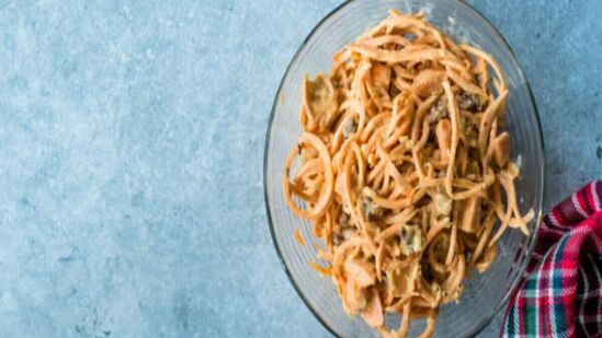 Potato Noodles: तु्म्ही कधी बटाट्यापासून बनवलेले नूडल्स खाल्ले आहेत का? मुलांना खूप आवडेल ही रेसिपी