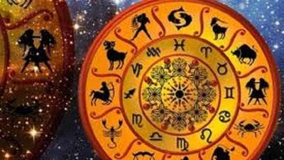 Lucky Zodiac Signs : सहकुटुंब प्रवास घडेल, आर्थिक स्थिती सुधारेल; आज या ५ राशींसाठी भाग्योदयाचा दिवस