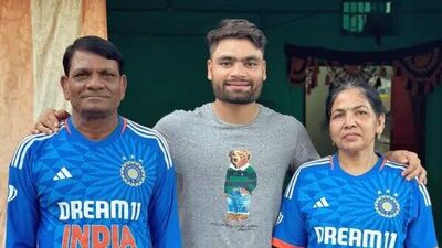 T20 World Cup 2024 Rinku Singh : उसका दिल टूटा है… वर्ल्डकप संघ निवडीनंतर रिंकू सिंगच्या वडिलांनी सांगितली वेदना, वाचा