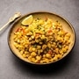 Corn Chaat: संध्याकाळची भूक भागवण्यासाठी खा कॉर्न चाट, बनवण्यासाठी फॉलो करा ही रेसिपी