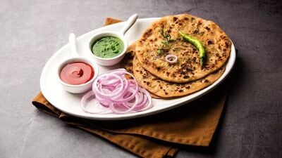 how to make Onion Paratha 