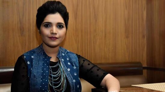 परदेशवारी करणाऱ्या मुक्ता बर्वेला येतेय मायदेशाची आठवण! पोस्ट लिहित म्हणाली, ‘मी आत्ता भारतात नाहीये…’