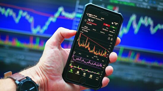 Multibagger Stock : शेअर असावा तर असा! दोन वर्षांत तब्बल १६० टक्क्यांनी वाढला