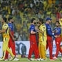 RCB vs CSK : आरसीबी-सीएसके सामन्याची उत्सुकता शिगेला, दोन्ही संघांच्या चाहत्यांनी वातावरण तापवलं, जाणून घ्या