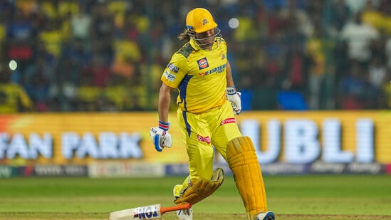 यानंतर लक्ष्याचा पाठलाग करण्यासाठी आलेल्या चेन्नईचा संघ २० षटकांत केवळ १९१ धावांपर्यंत मजल मारू शकला. बेंगळुरू २७ धावांनी जिंकला. यानंतर लक्ष्याचा पाठलाग करण्यासाठी आलेल्या चेन्नईचा संघ २० षटकांत केवळ १९१ धावांपर्यंत मजल मारू शकला. बेंगळुरू २७ धावांनी जिंकला.