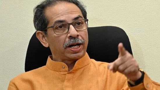 पहाटे पाचपर्यंत मतदान  करा, रांगेतून हटू नका; उद्धव ठाकरेंचे मतदारांना आवाहन