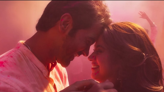 'मिस्टर अँड मिसेस माही'ने पहिल्याच दिवशी केली ‘इतकी’ कमाई! 'मिस्टर अँड मिसेस माही'ने पहिल्याच दिवशी केली ‘इतकी’ कमाई!