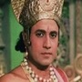 <p>मात्र, जेव्हा अरुण गोविल यांनी लूक टेस्टमध्ये त्यांचं सुंदर स्मित हास्य दाखवलं, तेव्हा रामानंद सागर यांना त्यांचं हेच स्मित हास्य इतकं आवडलं की, त्यांनी अरुण गोविल यांना रामाची भूमिका देऊ केली.</p>