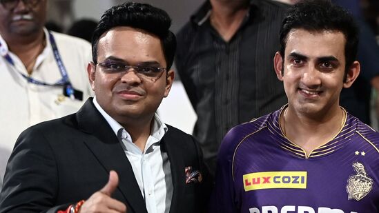 Team India Head Coach : कहानी मे ट्विस्ट… कोचपदासाठी गंभीरला ‘या’ दिग्गजाची टक्कर, BCCI ने दोघांचा इंटरव्ह्यू घेतला
