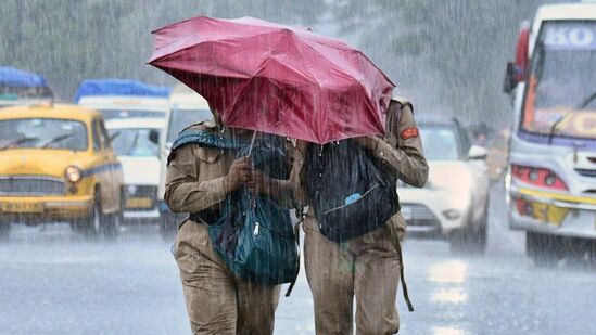 राज्याच्या बऱ्याचशा भागांत पावसाने उसंत घेतली आहे.