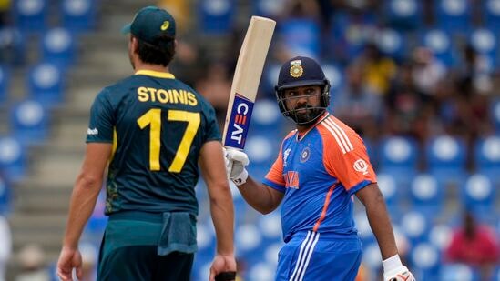 Rohit Sharma : शतक हुकलं म्हणून काय झालं, रोहित शर्मानं ऑस्ट्रेलियन गोलंदाजांची पिसं काढली, ४१ चेंडूत ठोकल्या ९२ धावा
