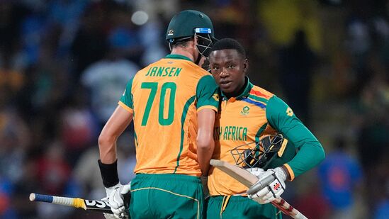 SA vs WI Highlights : वेस्ट इंडिज टी-20 वर्ल्डकपमधून बाहेर, थरारक सामन्यात आफ्रिकेनं मारली बाजी