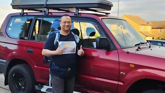 आईसाठी वाट्टेल ते! मायेच्या ओढीनं एका ब्रिटिश-भारतीयानं केला लंडन ते ठाणे तब्बल १८,३०० किमीचा प्रवास