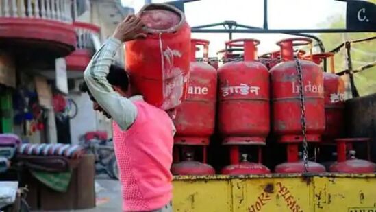 राज्य सरकारकडून अन्नपूर्णा योजनेची घोषणा
