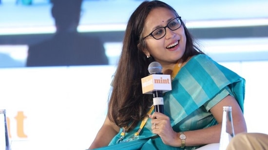 Mutual Fund : म्युच्युअल फंडात गुंतवणूक करताय तर 'डाळ-भात' फंड निवडा! काय आहे हा प्रकार? जाणून घेऊया