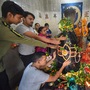 <p>प्रदोष व्रत दर महिन्याला केले जाते. हे व्रत भगवान शंकराच्या उपासनेसाठी समर्पित आहे. दुसरे प्रदोष व्रत आषाढ महिन्याच्या पंधरवड्याच्या तेराव्या दिवशी केले जाते. या दिवशी गुरुवार असल्याने त्याला गुरु प्रदोष व्रत म्हटले जाईल. हे गुरु प्रदोष या महिन्यातील शेवटचे प्रदोष व्रत असेल. तसेच, आषाढ महिन्यातील हे शेवटचे प्रदोष व्रत असेल. प्रदोष व्रताच्या दिवशी भगवान शंकराचा रुद्राभिषेक केला जातो. सूर्यास्तानंतर लगेचच ही पूजा केली जाते. (फोटो सौजन्य पीटीआय)</p>