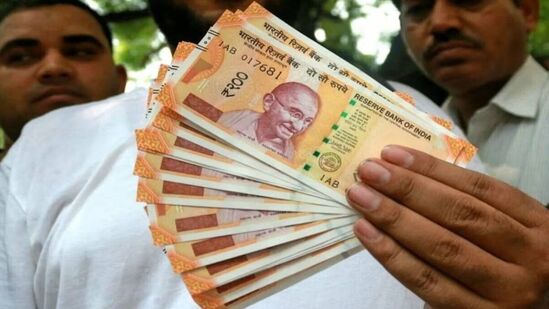 एफडी करायची असेल तर हे आहेत दहा उत्तम पर्याय, मिळेल भरघोस व्याज एफडी करायची असेल तर हे आहेत दहा उत्तम पर्याय, मिळेल भरघोस व्याज