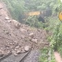 कोकण रेल्वे मार्गावरील ‘या’ गाड्या झाल्या रद्द तर काही वळवल्या, पाहा यादी 