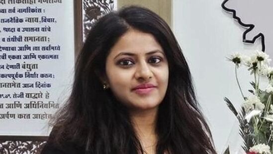 Trainee IAS officer Puja Khedkar accused the :Pune collector of harassment.