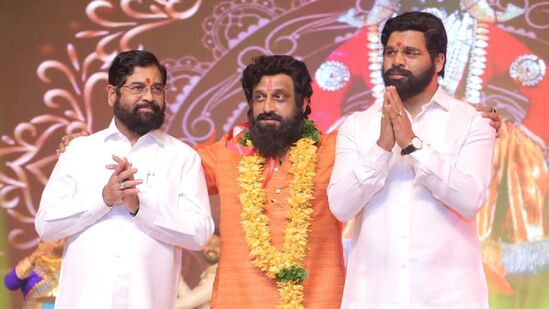 अंगावर काटा आणणारा ‘धर्मवीर २’ चित्रपटाचा ट्रेलर प्रेक्षकांच्या भेटीला!