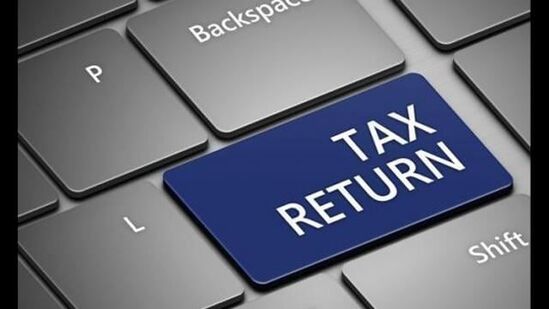 ITR filing : आशेवर राहू नका! इन्कम टॅक्स रिटर्न फायलिंगसाठी मुदतवाढ मिळणार नाही; प्राप्तिकर विभागानं केलं स्पष्ट